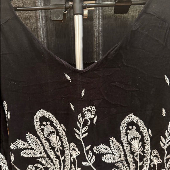 Style & Co. Black and White Embroidered Floral Blouse - Picture 2 of 15